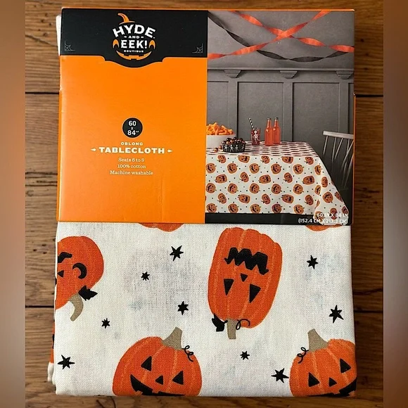 Halloween Pumpkin Table Cloth NWT 60”x 84” Oblong Seats 6 to 8 - Hyde & EEK! - Picture 5 of 5